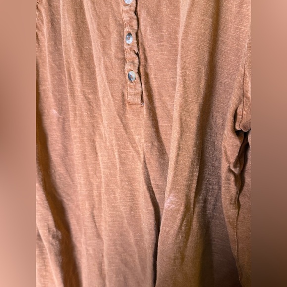 Wonderly Terracotta Blouse with Button Detail - Picture 2 of 5